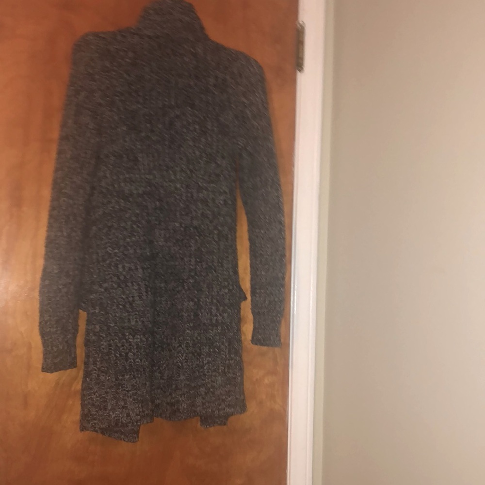Carly St. Claire sweater size small